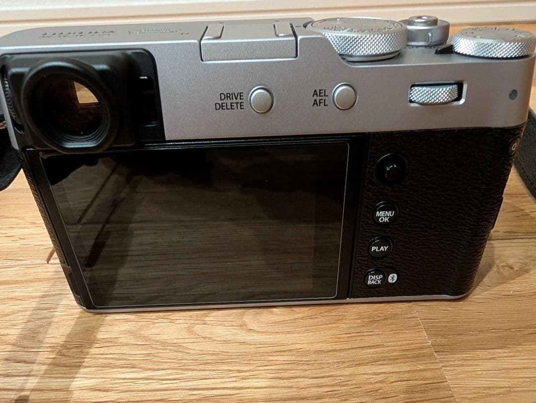 FUJIFILM 富士フィルム X100VI シルバー 高級コンデジ