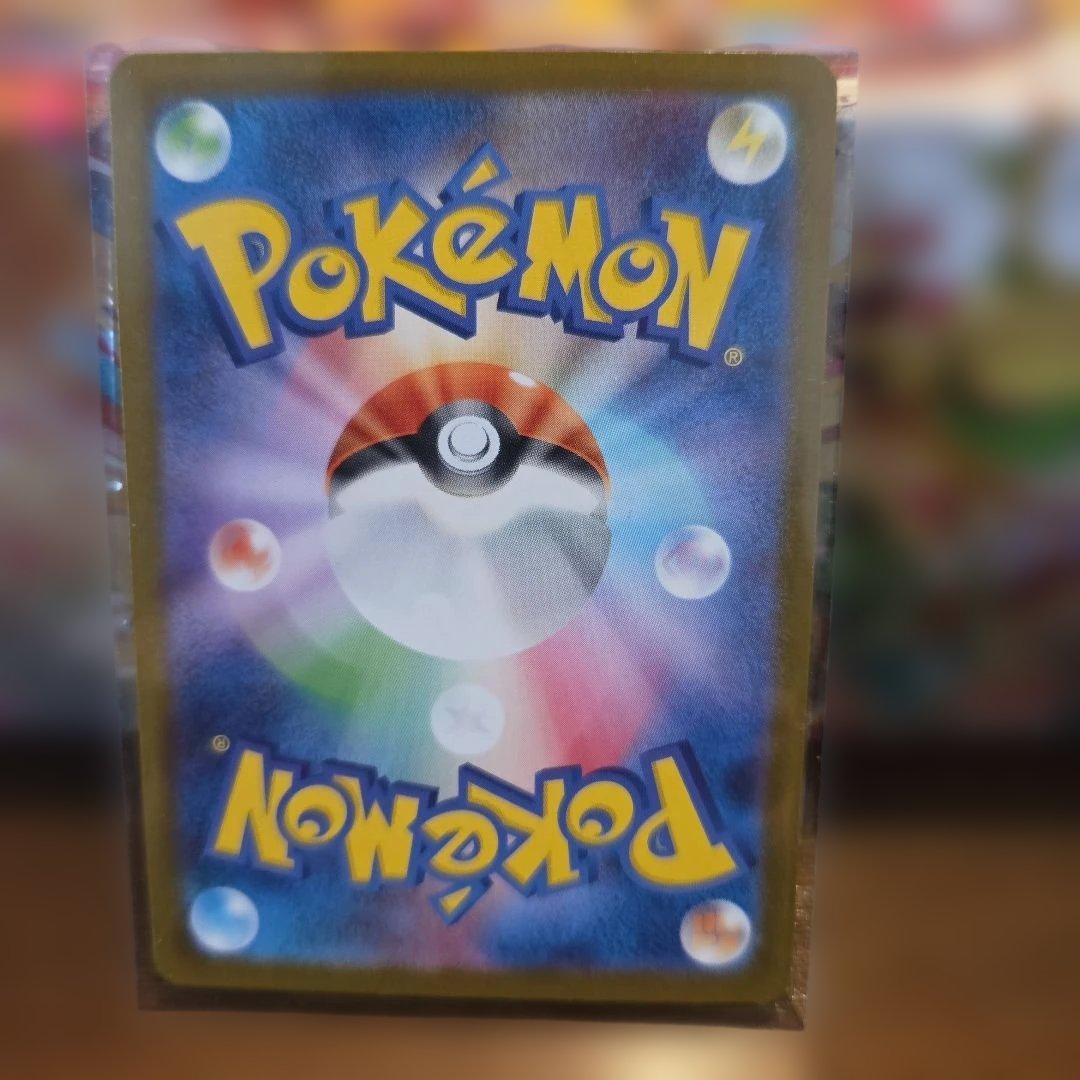 ポケモンカード　ゼクロムex BWR(写真はスリーブに入れた状態での撮影)