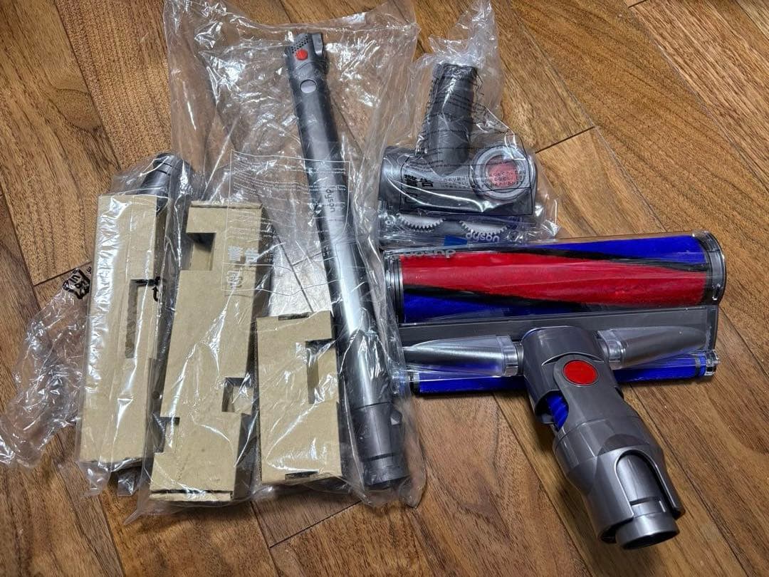 Dyson (ダイソン) クリーナーヘッド151868ほか、アタッチメント多数