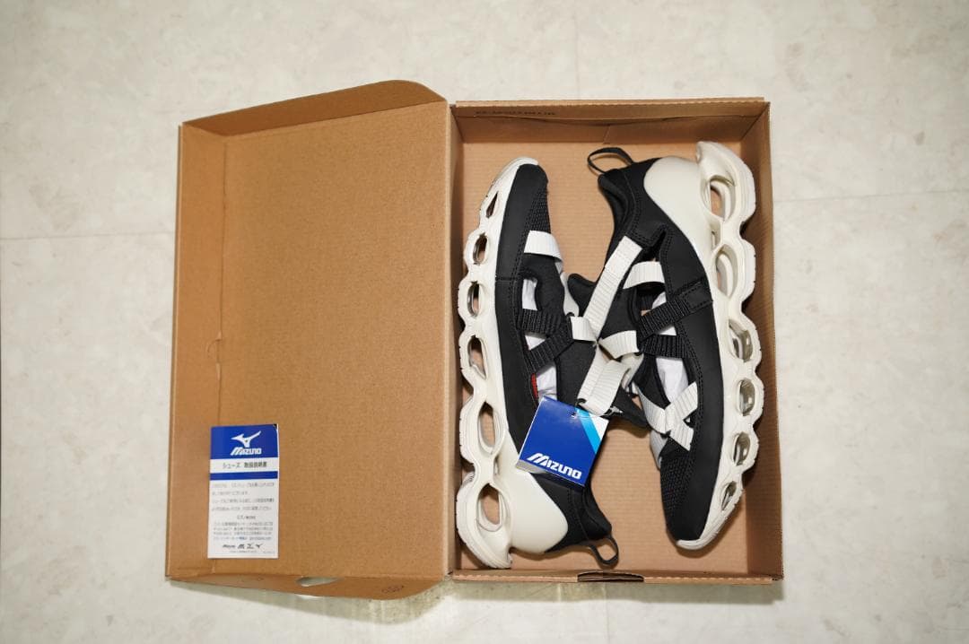 『新品同様』MIZUNOミズノ WAVE PROPHECY STRAP　サンダル