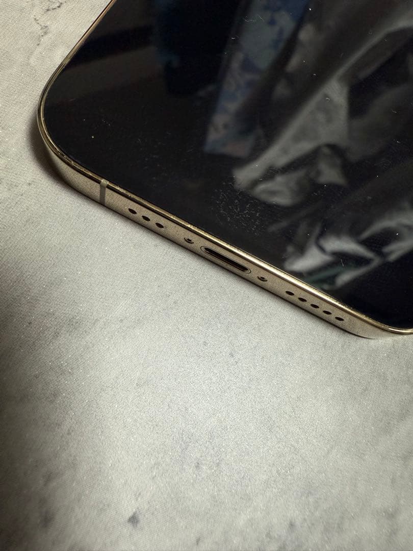 Apple iPhone 12 Pro ゴールド本体