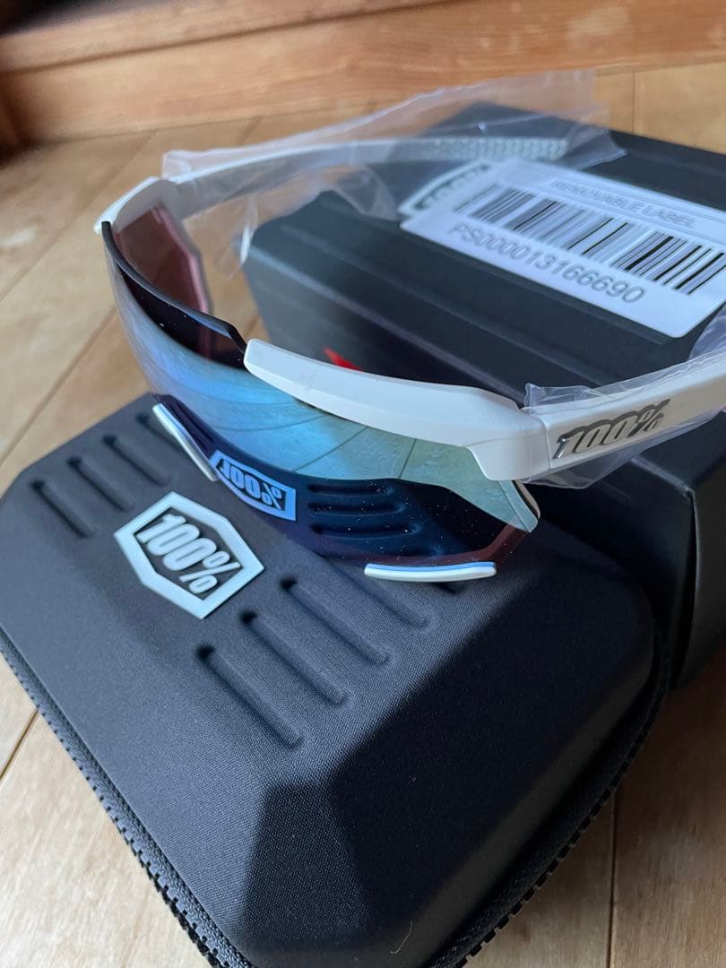 新品 100% Racetrap White Hiper Blue サングラス