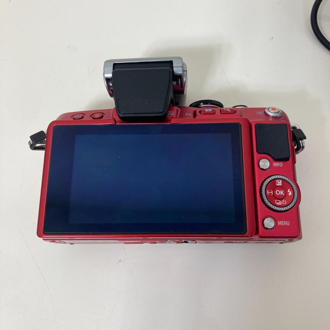 ▼OLYMPUS PEN Lite E-PL6　ミラーレス　カメラ　付属品あり