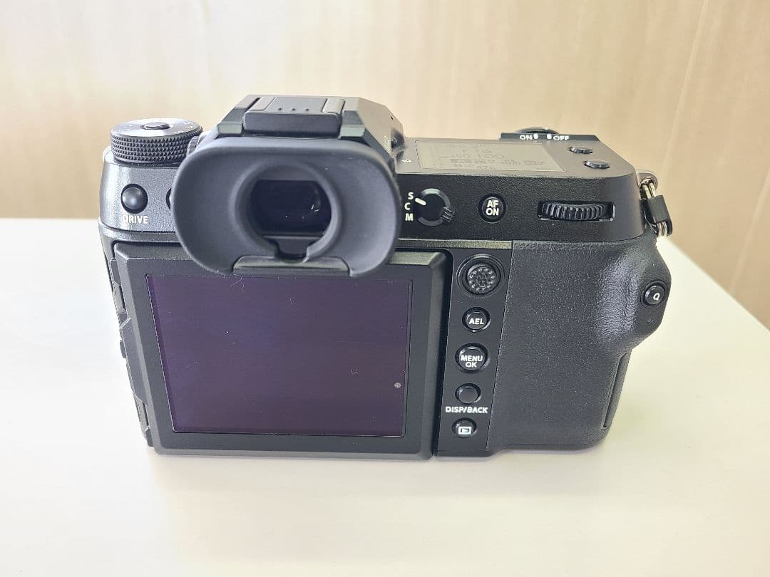 FUJIFILM　GFX100S