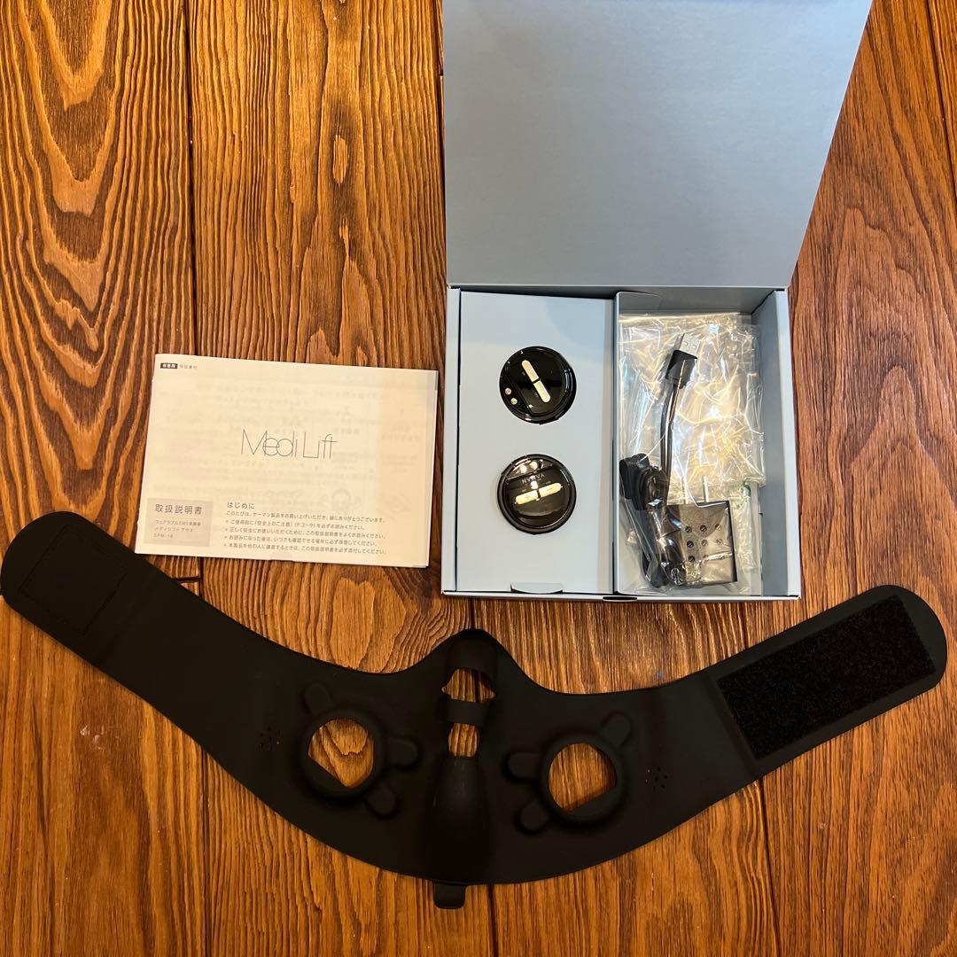 ヤーマン 美顔器 メディリフト　EMS EPM-18BB