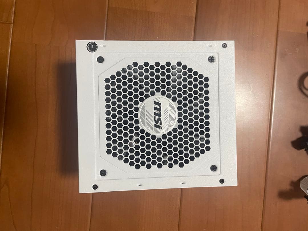 MSI MAG A850GL PCIE5 WHITE 850W 電源ユニット