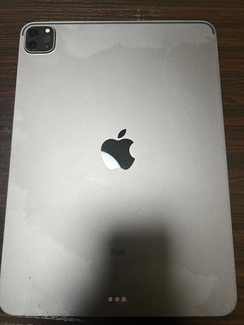 iPad Pro11インチ本体(Apple pencil付き) 背面傷あり