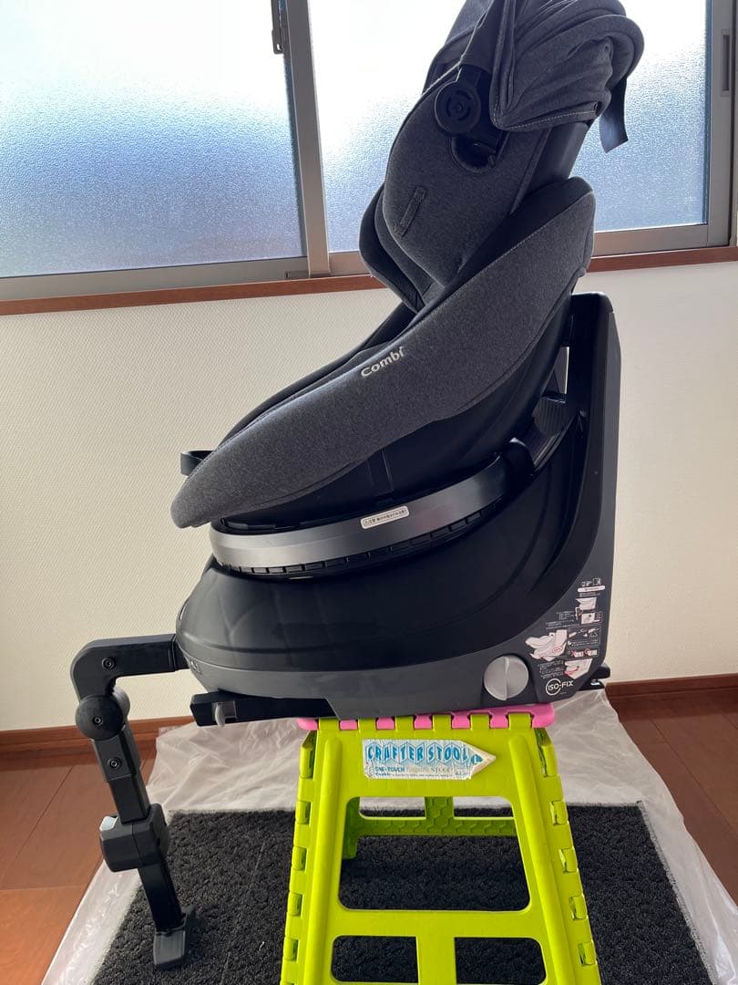 Combi クルムーヴスマート(ISOFIX)チャイルドシート(新生児〜)