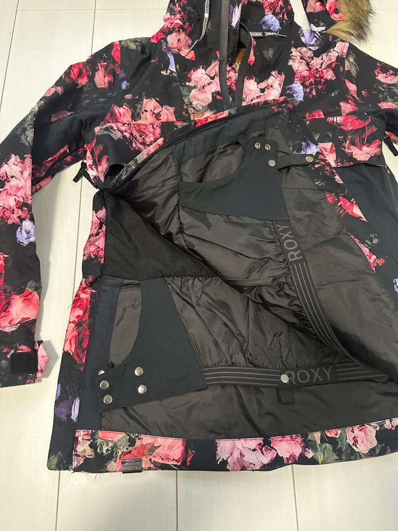 ROXY スノーボードウェア　ジャケット