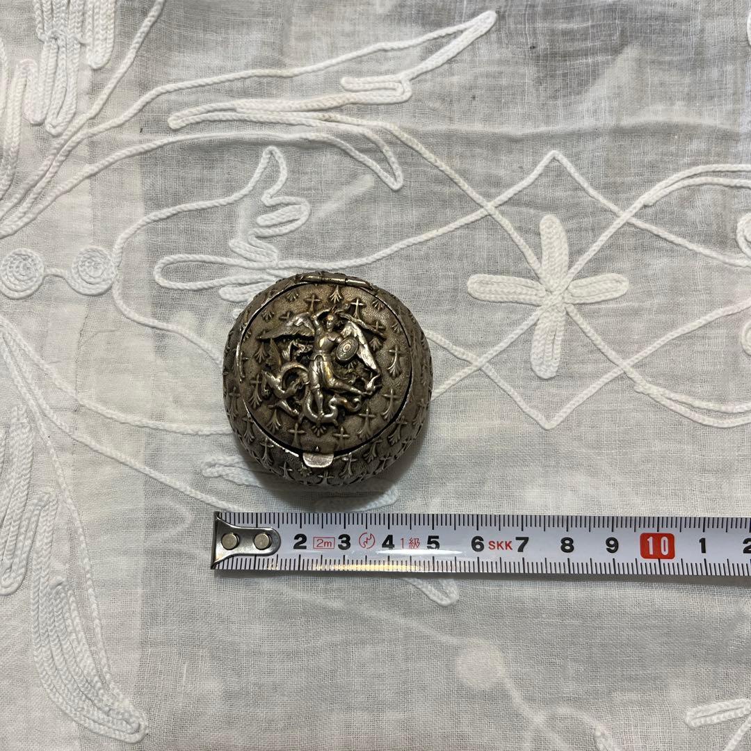 フランスアンティーク　天使　モンサンミッシェルの小箱　ピルケース