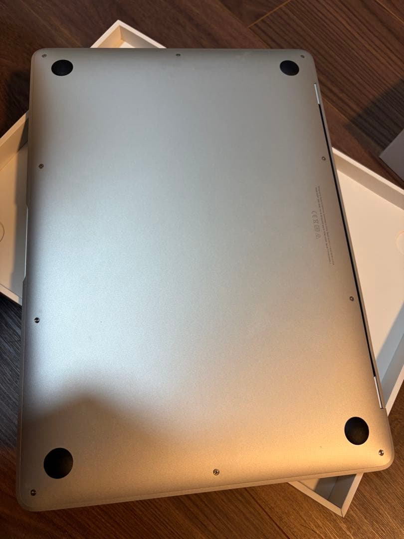 MacBook本体 MacBook Air M1 256GB 8GB 99%