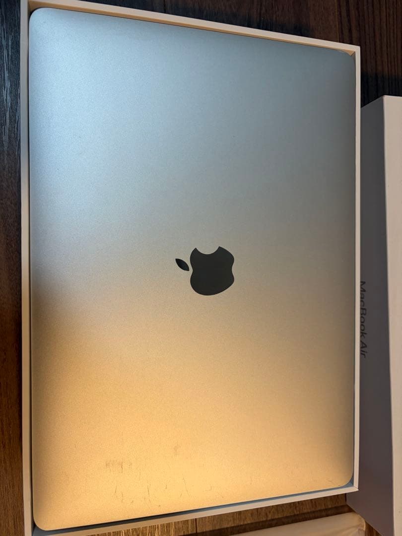 MacBook本体 MacBook Air M1 256GB 8GB 99%