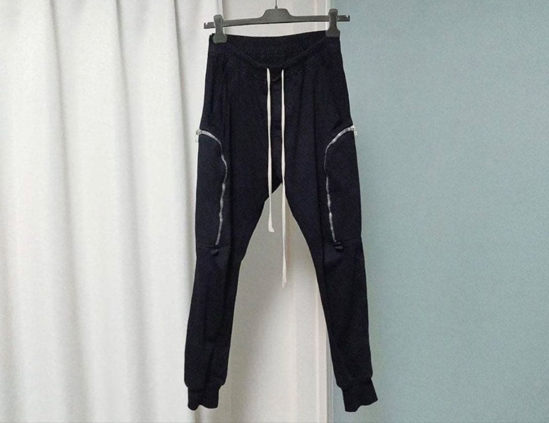リックオウエンス　ブラック ジッパーポケット付きパンツ　廃盤品定価１５万