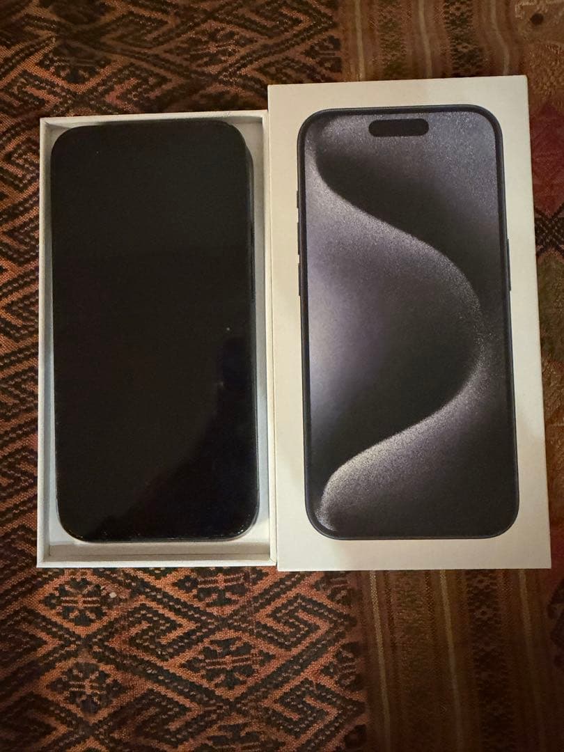 Apple iPhone 15 Pro ブルーチタニウム　本体　128gb