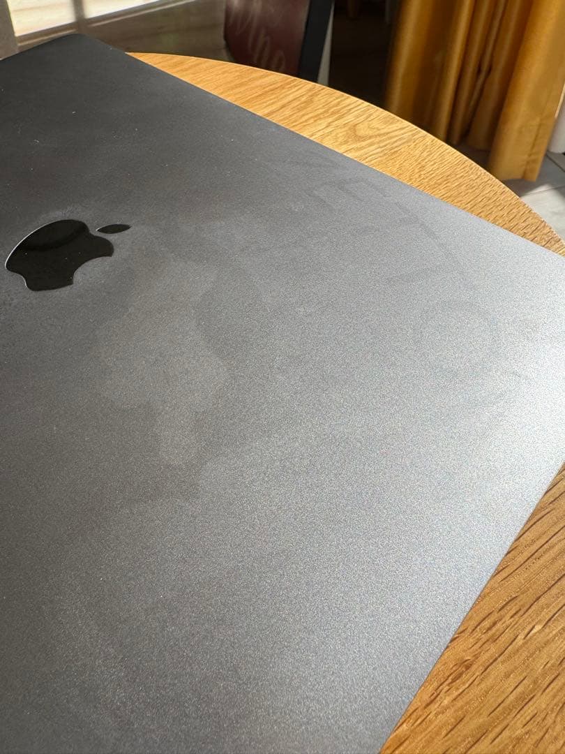 MacBook Pro 13インチ 2020 i5 8GB 512GB SSD