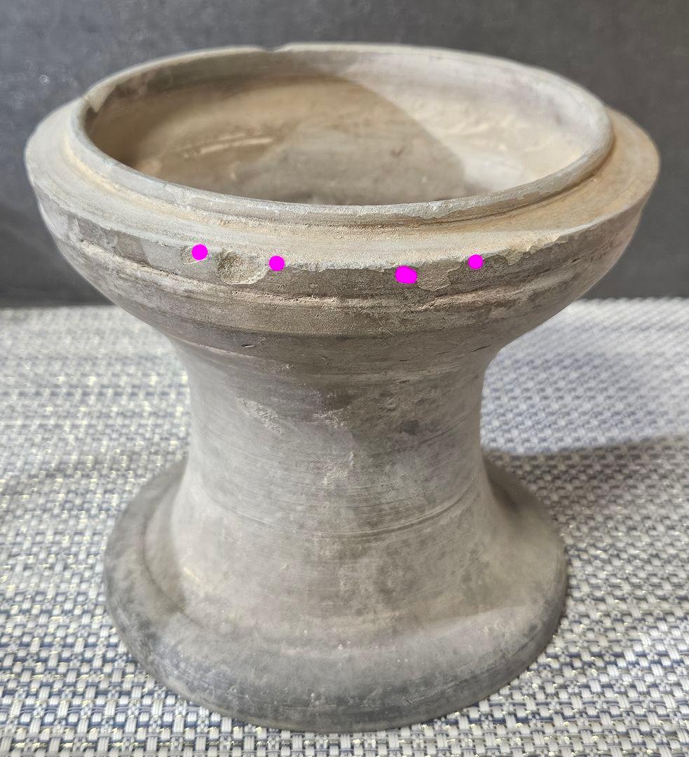 朝鮮半島古陶磁器　新羅土器　三角透かし造幾何学文様蓋付　香炉　祭器　古代陶磁器