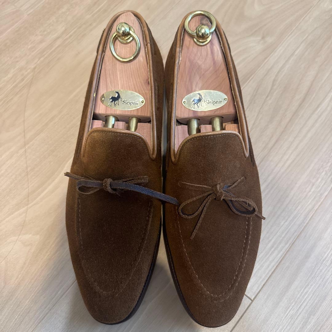 クロケットジョーンズ ブラウン スエード リボンローファー 7E