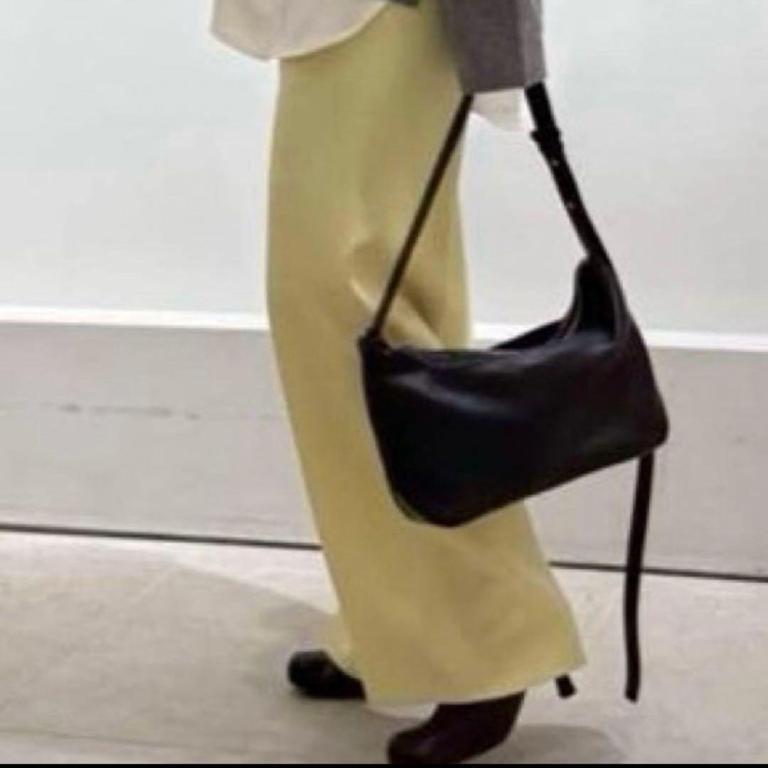 ガリャルダガランテ 撥水レザー クロスボディバッグ 牛革ショルダー本革