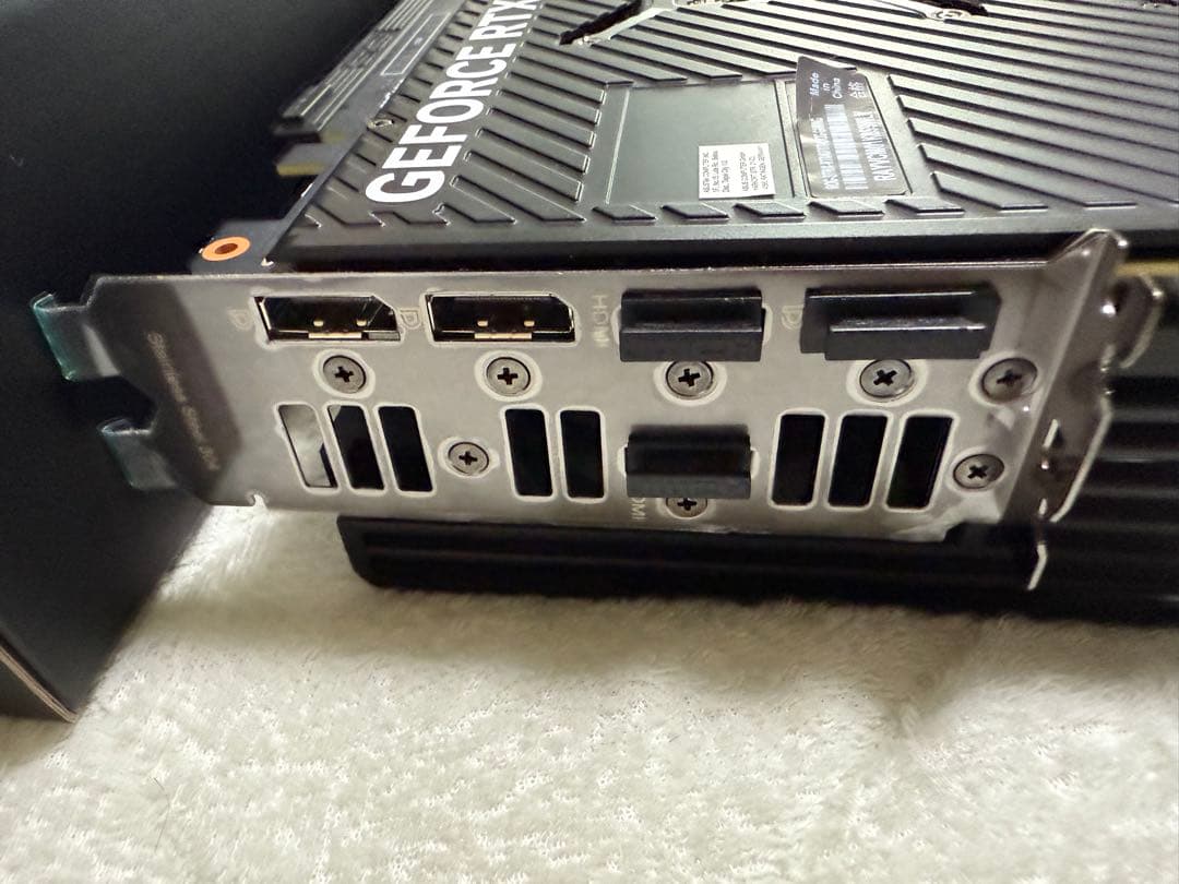 グラフィックボード・グラボ・ビデオカード ROG-STRIX-RTX4070TI-O12G-GAMING 12GB