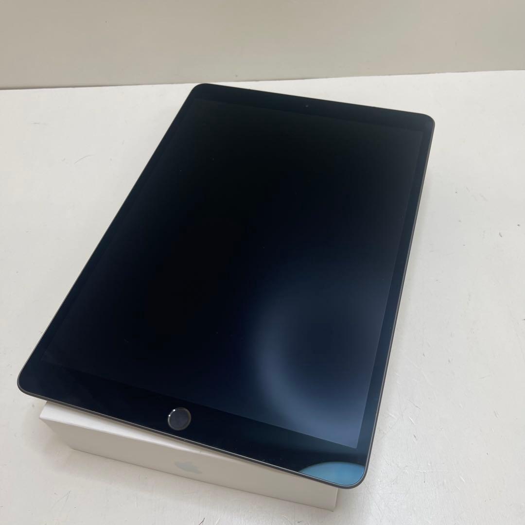 iPad Air 第3世代 64Gb Wi-fi + Cellular 97％