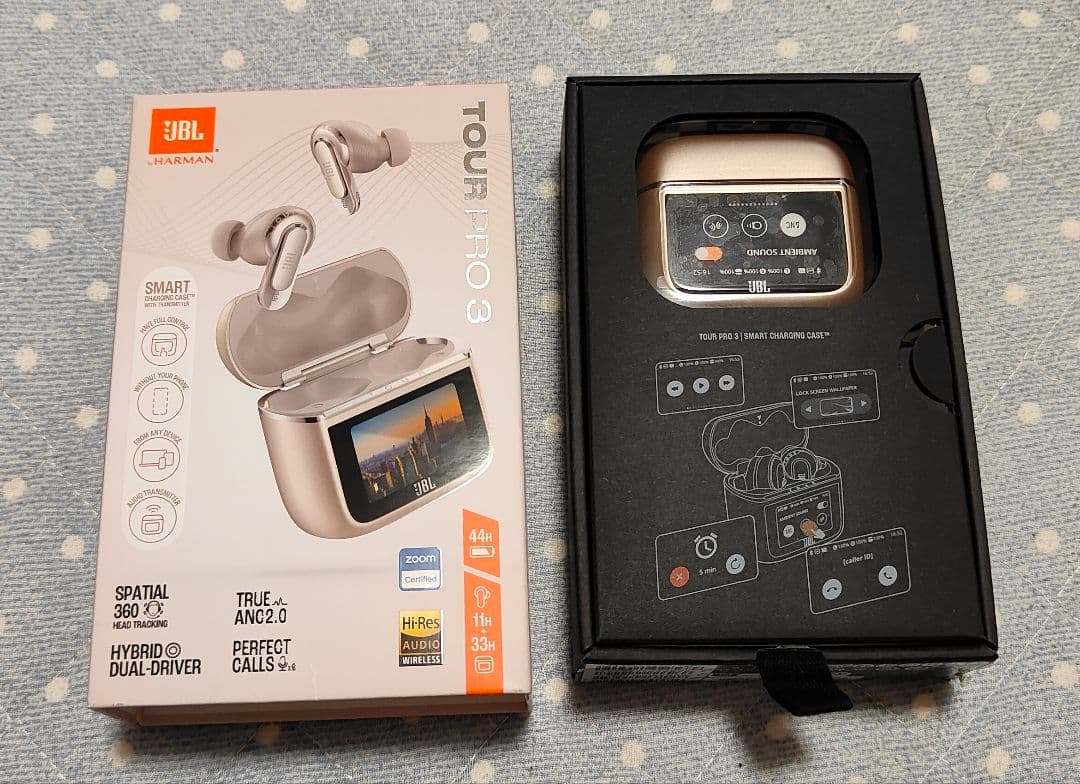 新品未使用　JBL TOUR PRO 3 ワイヤレスイヤフォン ラテ