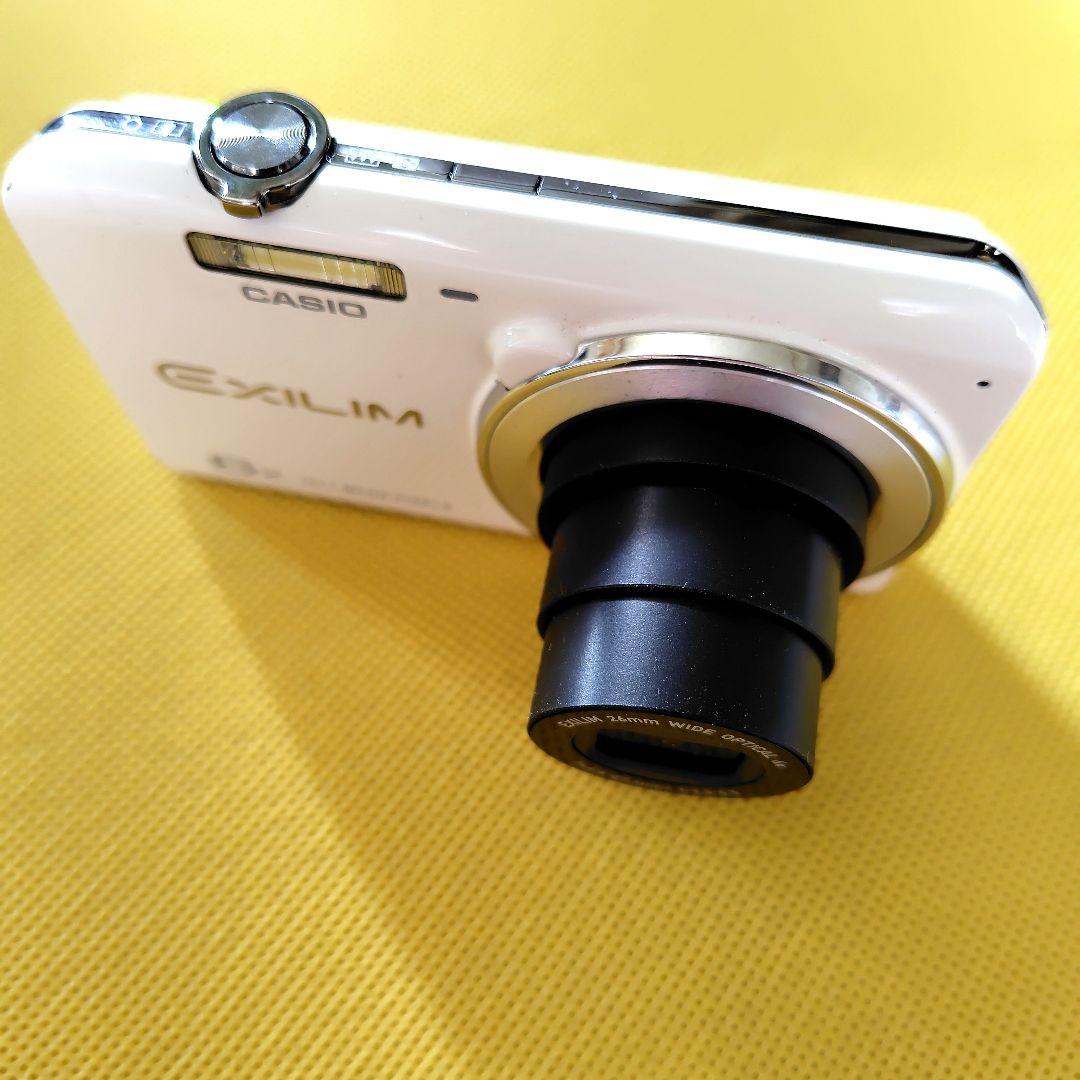 CASIO EXILIM 16.1メガピクセル ホワイト