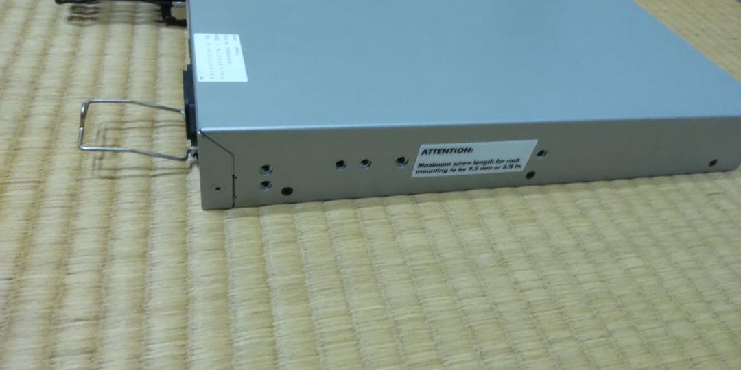 中古　Brocade G610 FCスイッチ(SFP+モジュール付き)#1