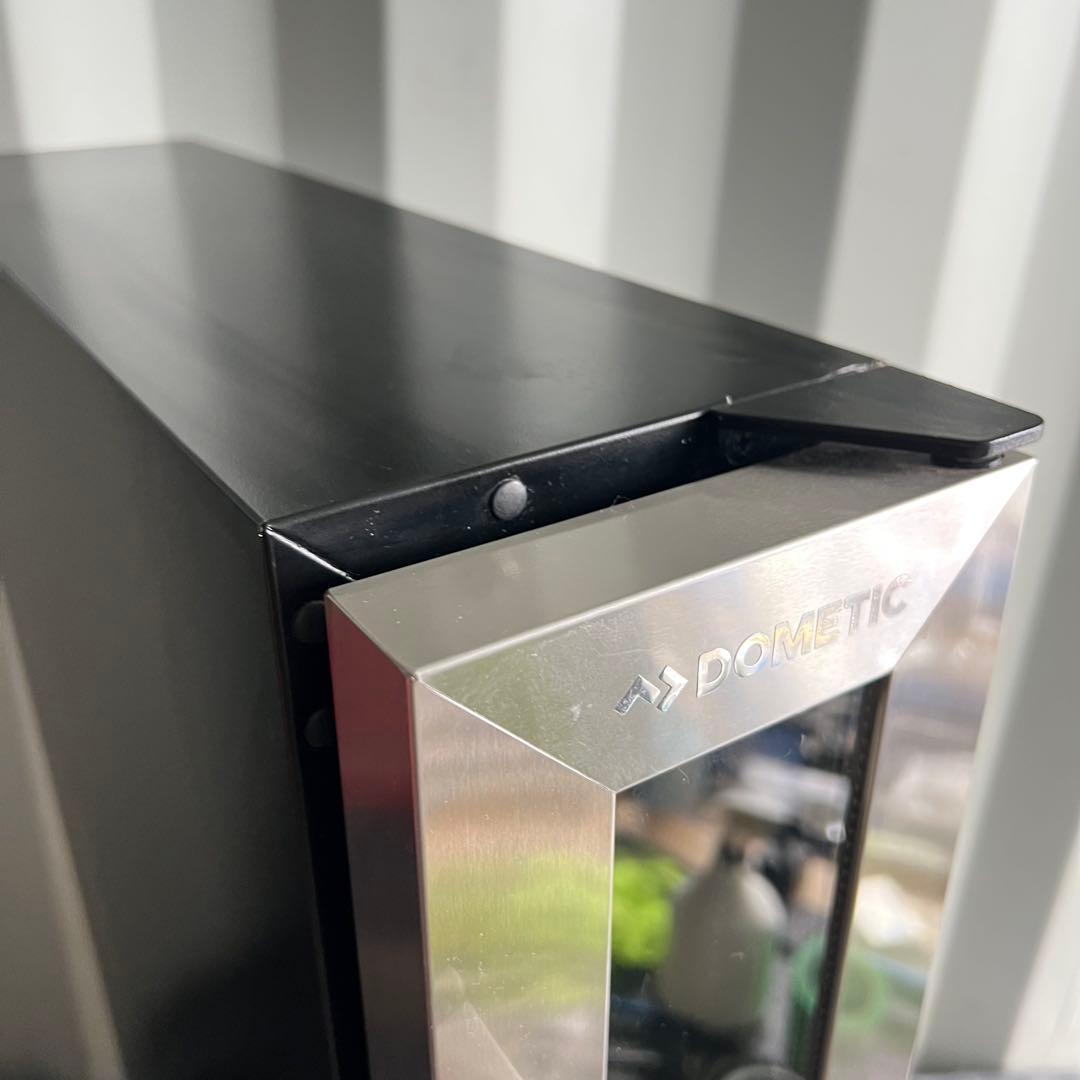 E47激安早い者勝ち✨Dometic ワインセラー スリムタワー ST7