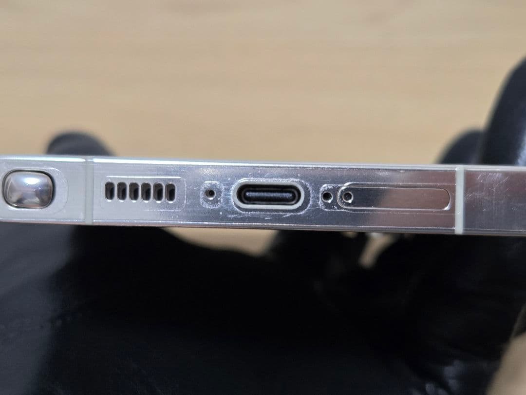 美品　Galaxy S23 Ultra 256GB クリーム（国内／SIMフリー