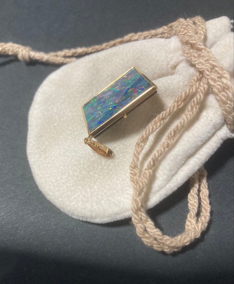 モザイクオパールオニキス　ペンダントトップ 18K製　未使用　❤︎