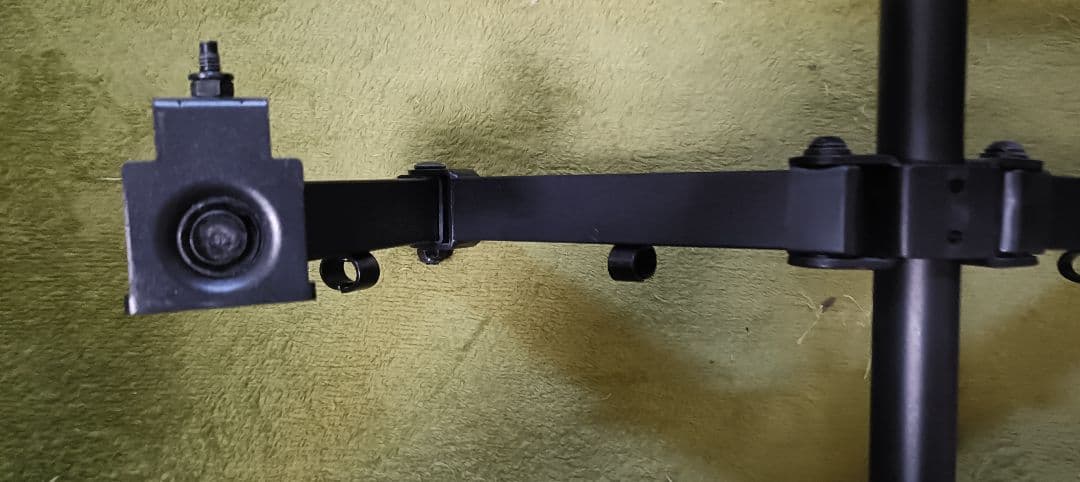 LG ディスプレイ 本体2台とモニターアーム