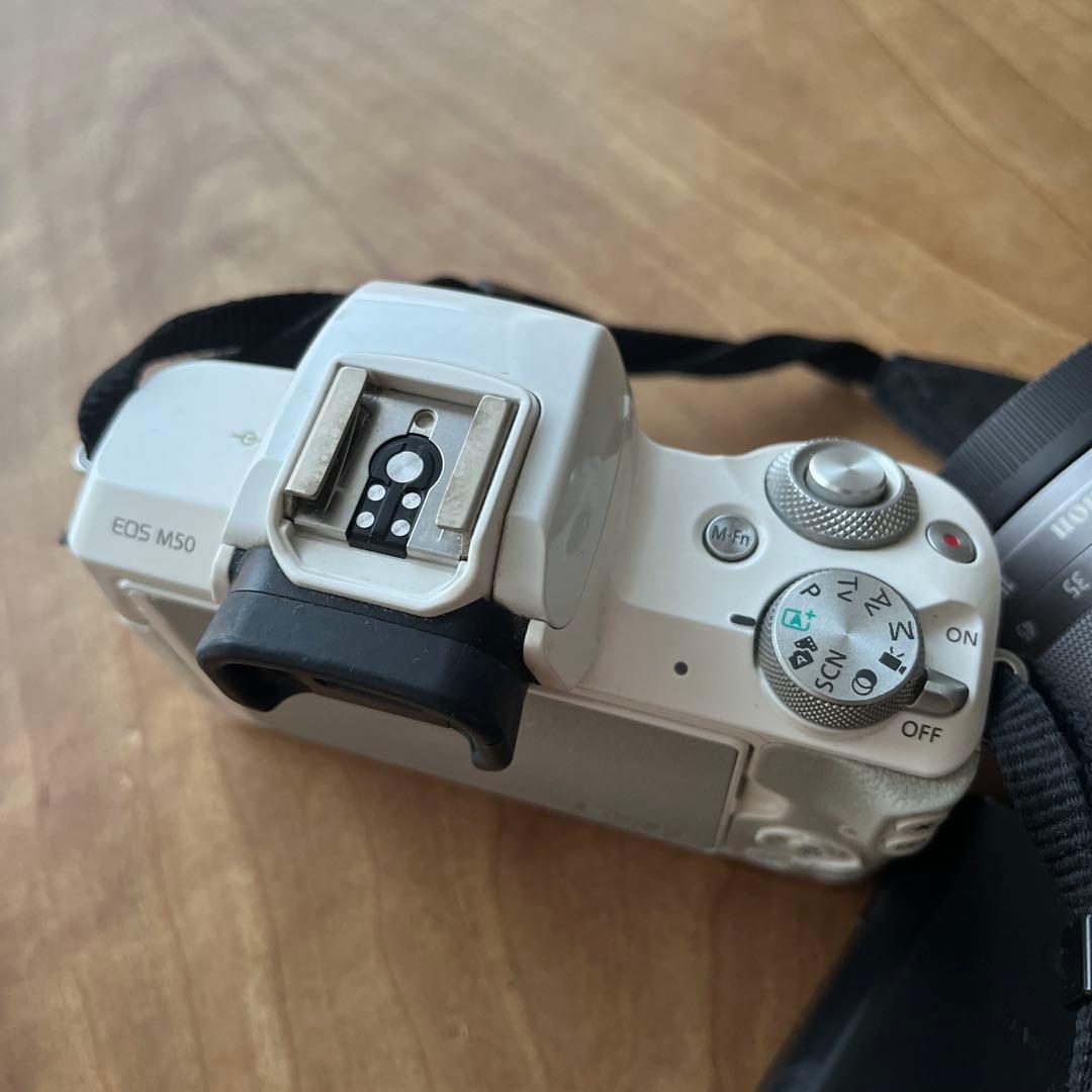 Canon EOS Ｍ50 ミラーレス一眼 ホワイト レンズ付き