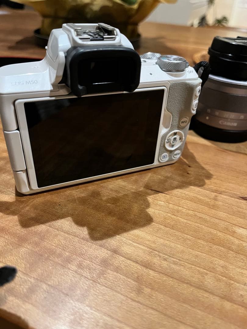 Canon EOS Ｍ50 ミラーレス一眼 ホワイト レンズ付き