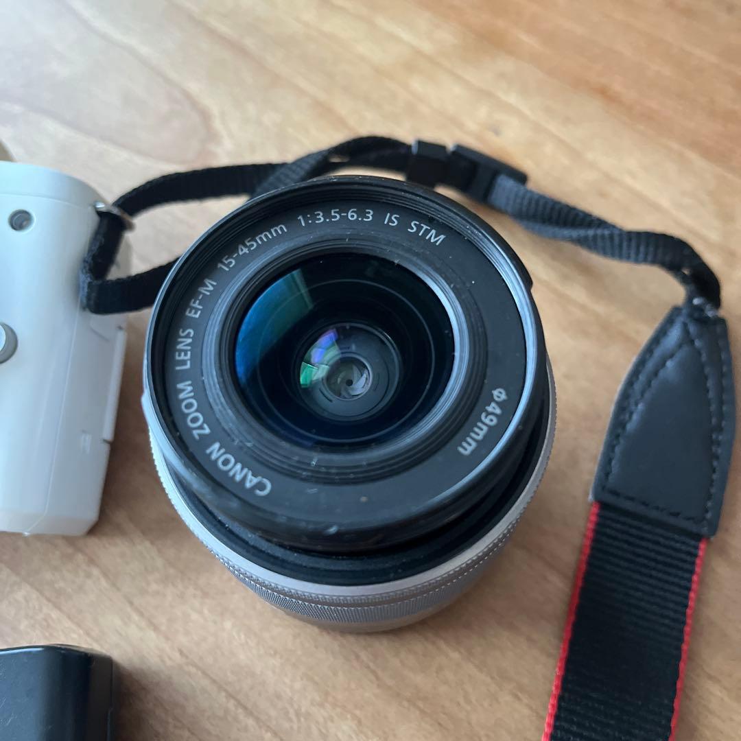 Canon EOS Ｍ50 ミラーレス一眼 ホワイト レンズ付き