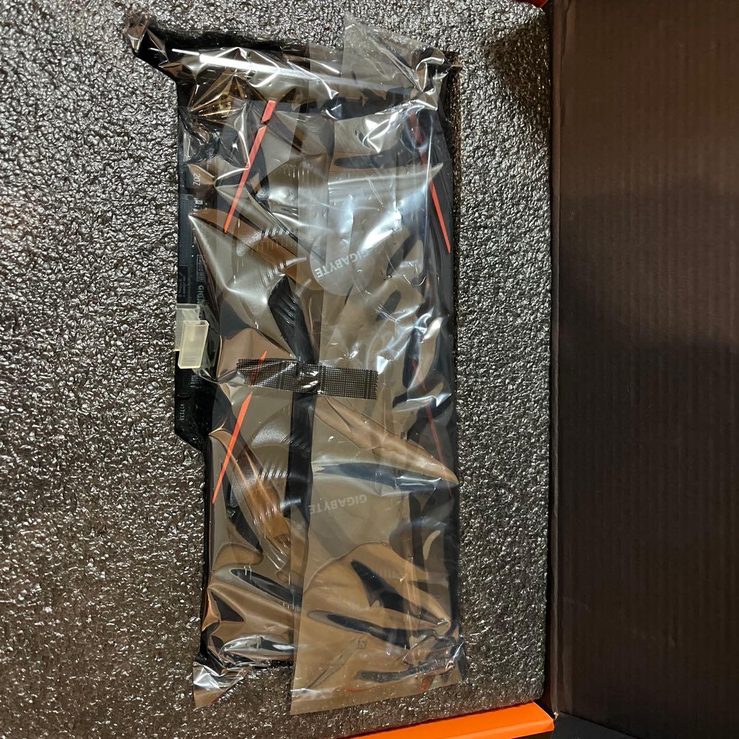 GIGABYTE Radeon RX 590 8GB グラフィックボード