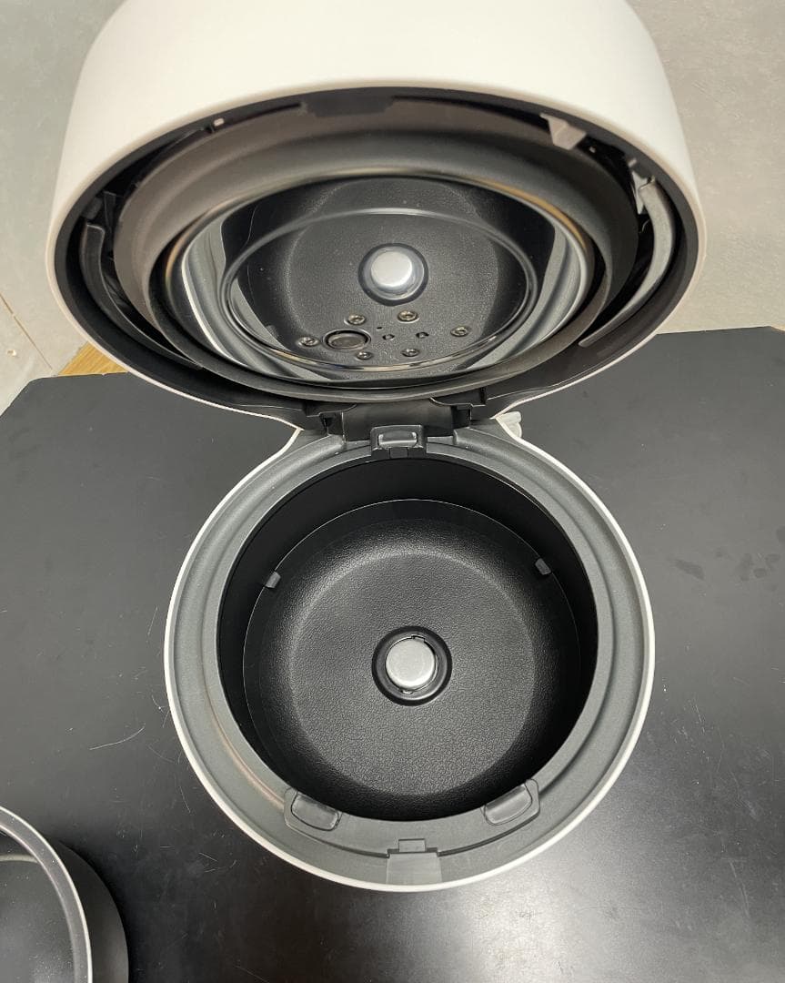 Y☆471 パナソニック 圧力IH炊飯ジャー SR-R10A　美品！