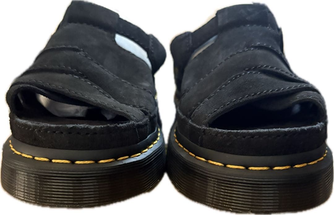 Dr. Martens ブラックサンダル