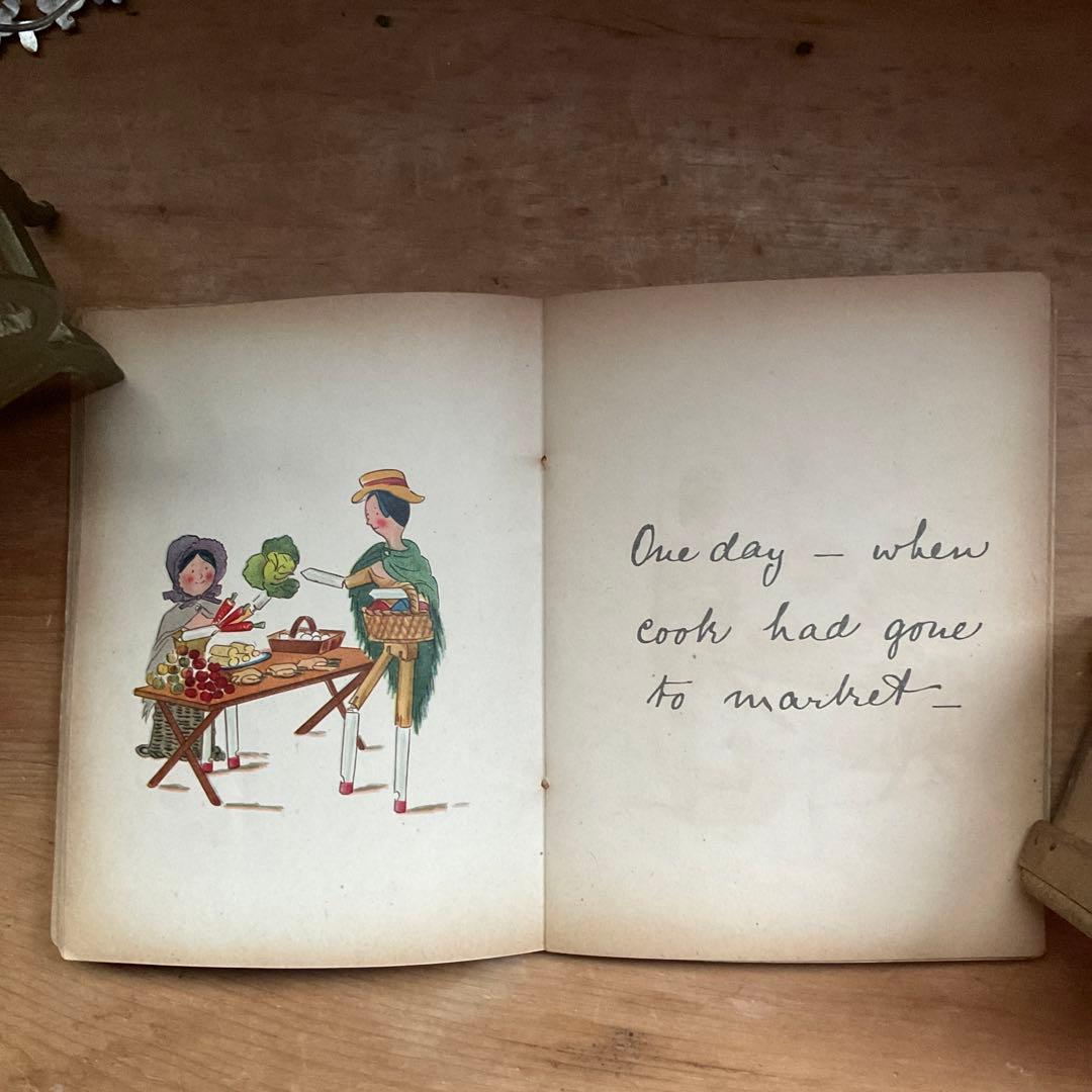 アンティークペグドール絵本　me and Catharine Susan