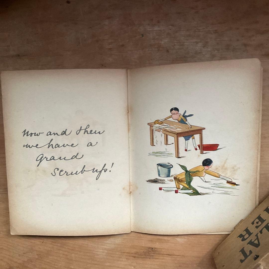 アンティークペグドール絵本　me and Catharine Susan