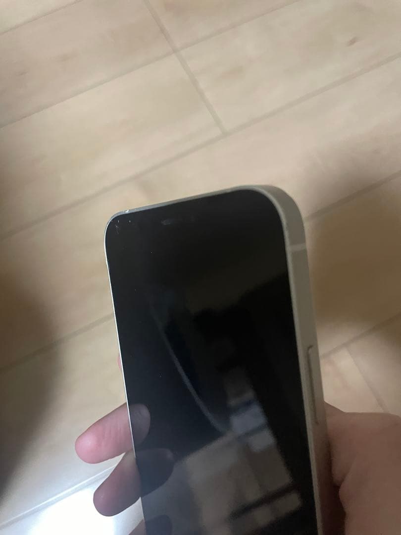 Apple iPhone 12 ホワイト　64GB 本体