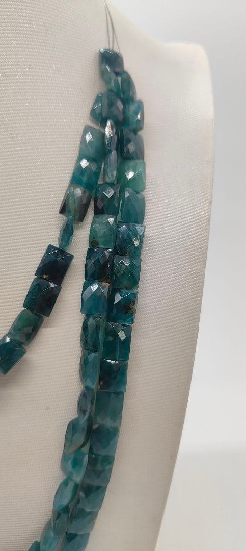 1806. グランディディライトスクエアカット3本連売り