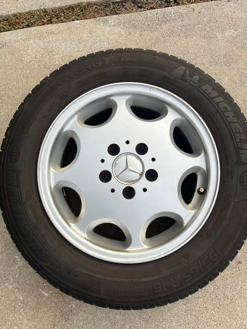 w124メルセデス・ベンツ 純正15インチ ホイールセット