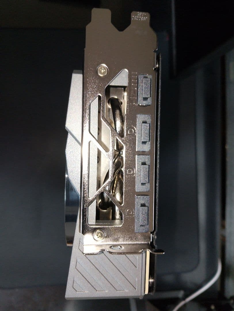 s*o様 MSI GeForce RTX 5080 Gaming Trio