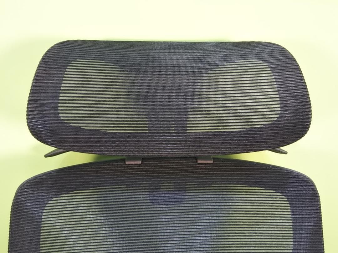 xqt　EastForce　モンスターランバートチェア　ブラック　中古