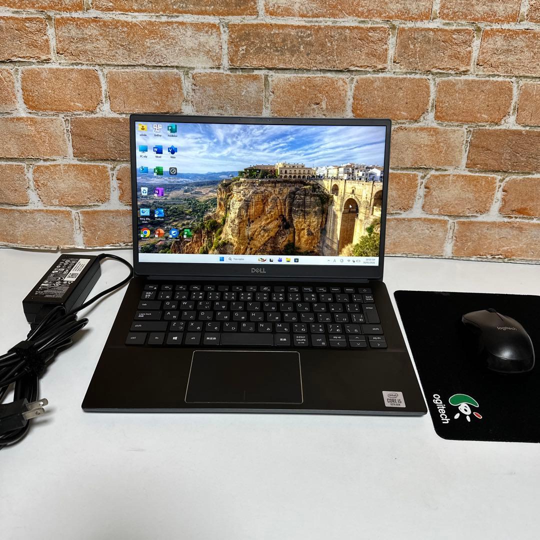 DELLノートPC 13インチ　Core i5 SSD 256GB Win11