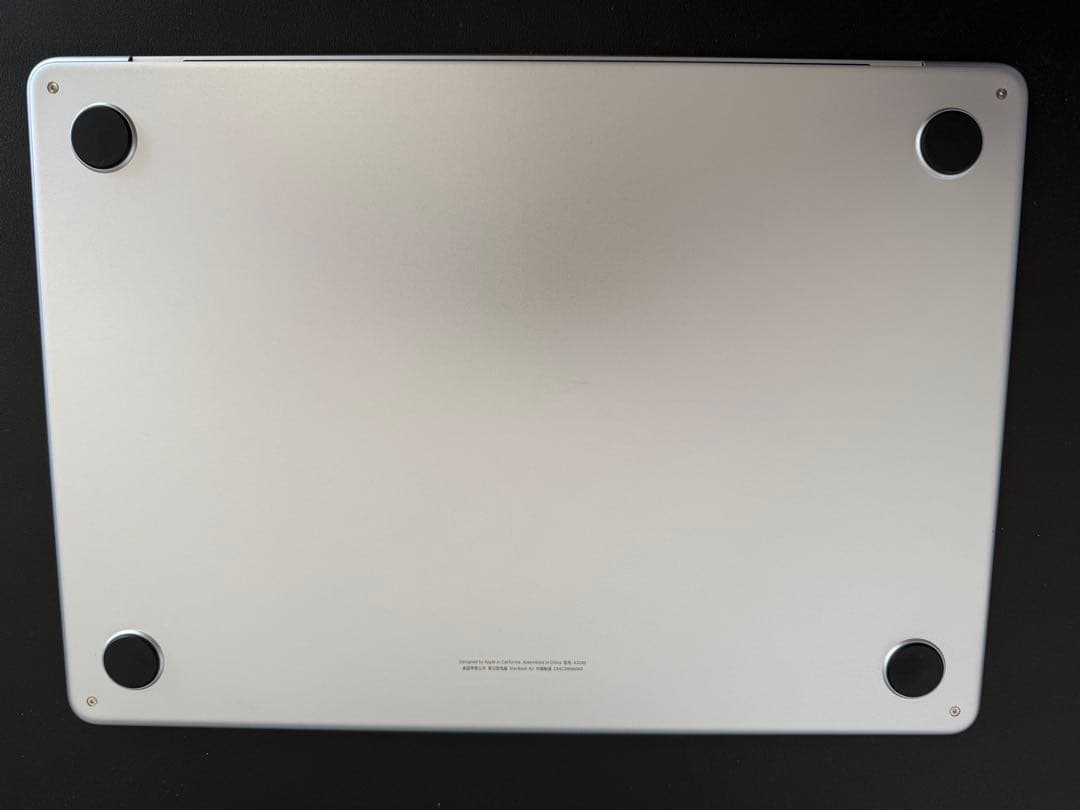 Apple MacBook Air 2025 M4 24GB/1TB シルバー