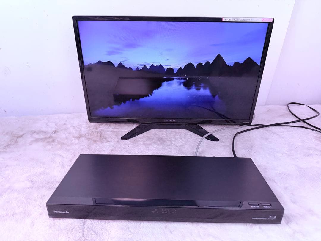 美品Panasonic DMR-BRW1050ブルーレイ 1TB 新品リモコン付