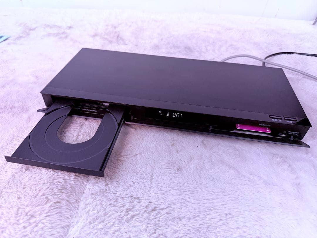 美品Panasonic DMR-BRW1050ブルーレイ 1TB 新品リモコン付