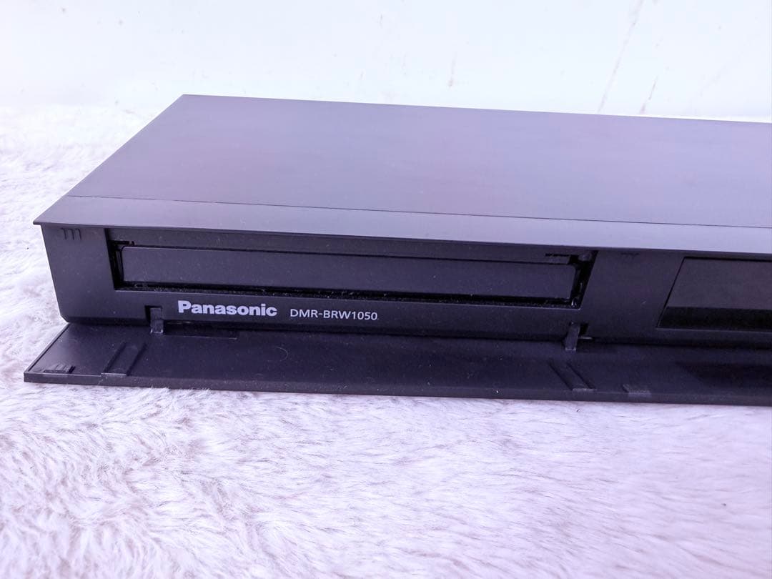美品Panasonic DMR-BRW1050ブルーレイ 1TB 新品リモコン付