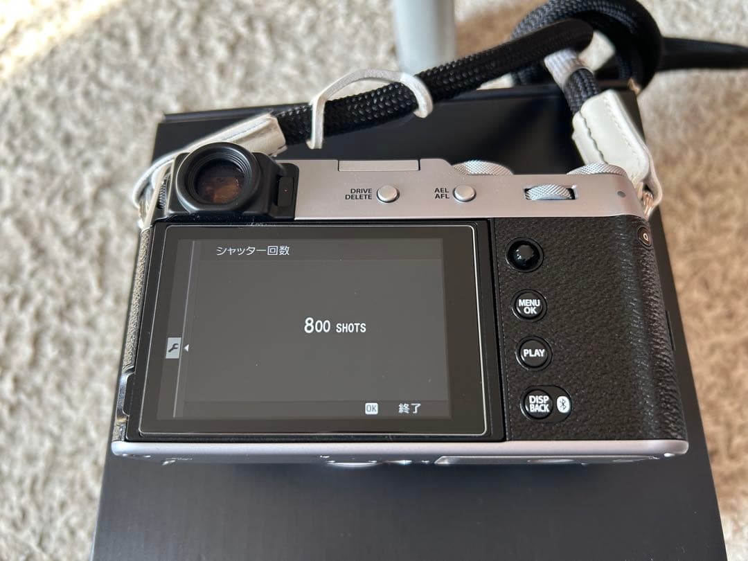 【極美品】FUJIFILM X100vi シルバー/ブラック シャッター数800